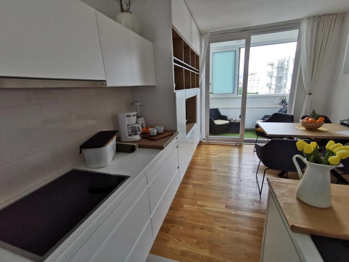 White 5 Apartment Split Ngoại thất bức ảnh